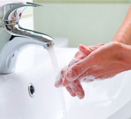 ویژگی های جذب UVB اتیل هکسیل متوکسی سینامات با خلوص بالا و خاصیت ضد آب خوب