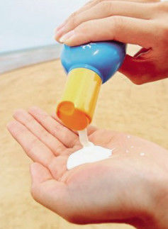 Cyclopentasiloxane Dimethicone / Vinyl Dimethicone Crosspolymer ژل شفاف سیلیکون ایلاستومرها برای مراقبت از پوست