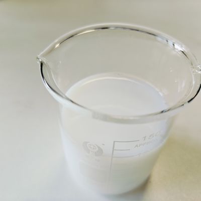 استیرین / آکریلات های کوپولیمر مرطوب کننده مایع سفید شیری تغییر دهنده ظاهر برای مراقبت از پوست صورت و بدن